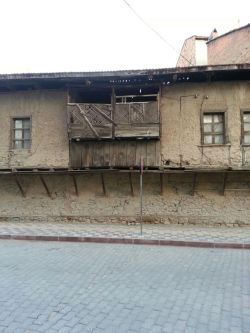 Tav�anl� Tarihi Ev